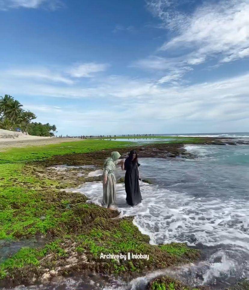 Pantai Melasti Pesisir Barat. (Instagram/iniobay)