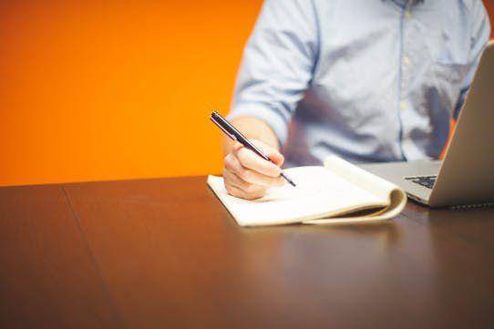 ilustrasi membuat rencana karier (pexels.com/Startup Stock Photos)
