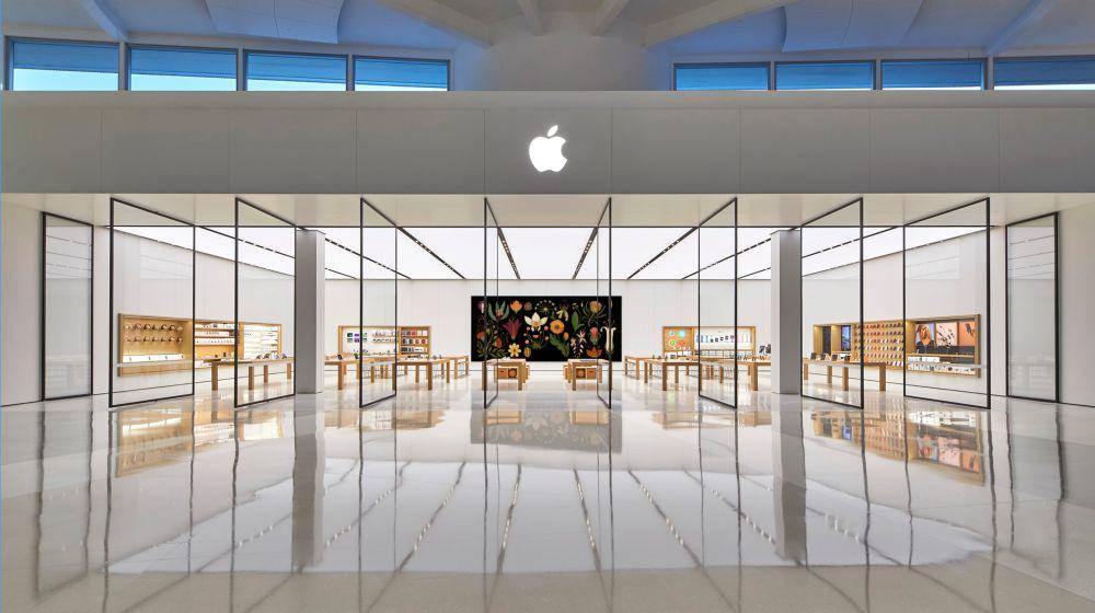 Apple Robina Town Centre (apple.com)