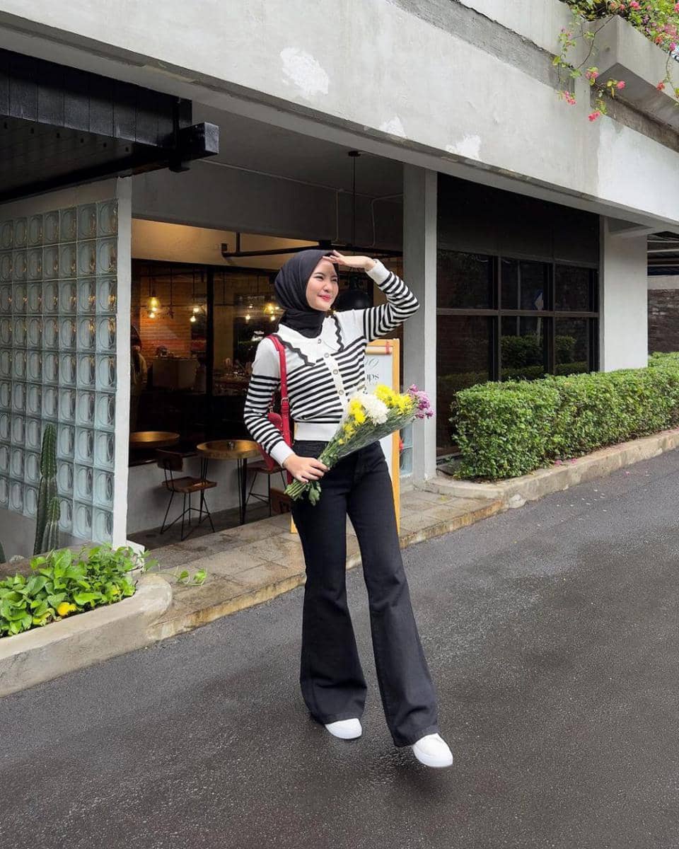 Intan Ghazella (instagram.com/intanghazll_)