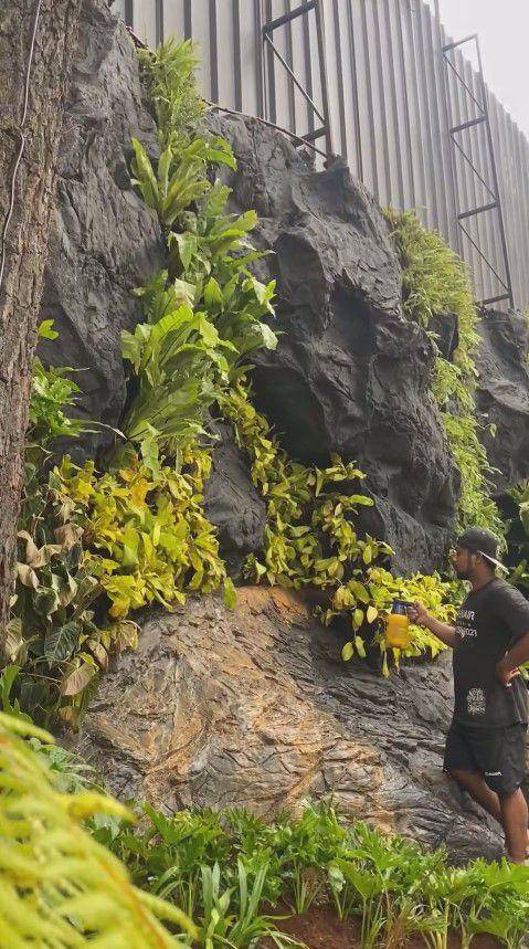 Raffi Ahmad bikin air terjun di rumah (instagram.com/raffinagita1717)