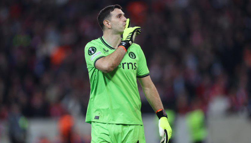 4 Laga yang Membuktikan Emiliano Martinez Si Raja Adu Penalti