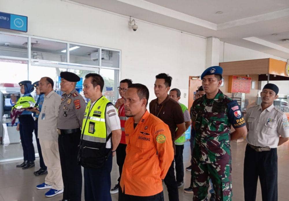 Upacara penutupan Posko Angkutan Lebaran 2024 di Bandara Radin Inten II. (Dok. Bandara Radin Inten II).