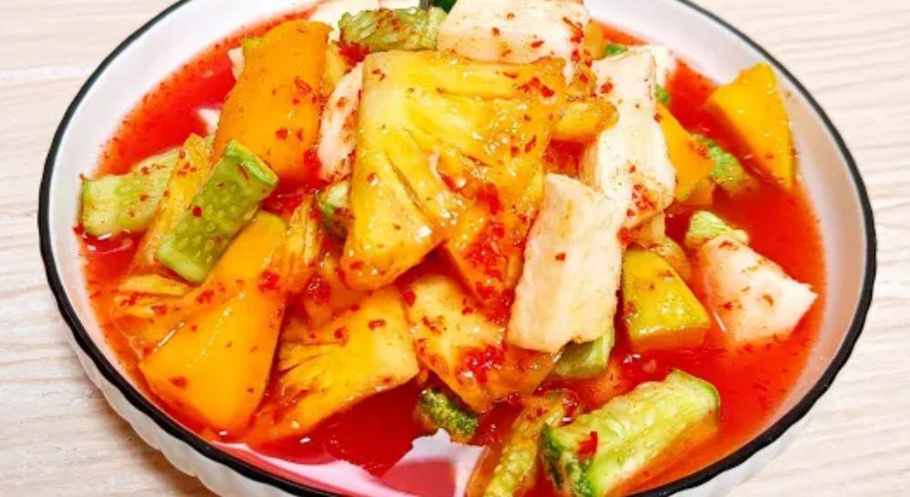 5 Resep Asinan Buah yang Bikin Kamu Merem Melek Tapi Nagih