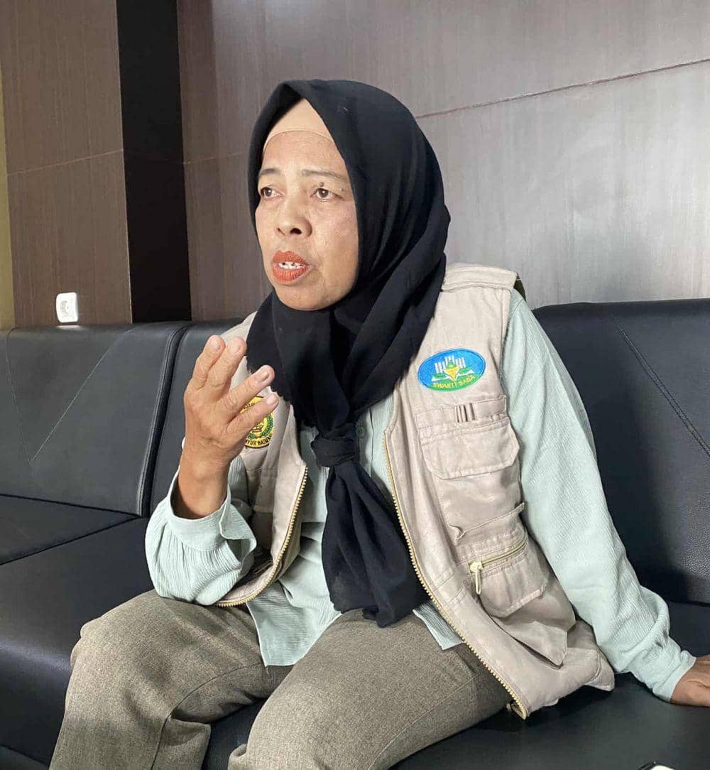 Perjuangan Bu Wati, Membangun Bank Sampah selama 15 Tahun