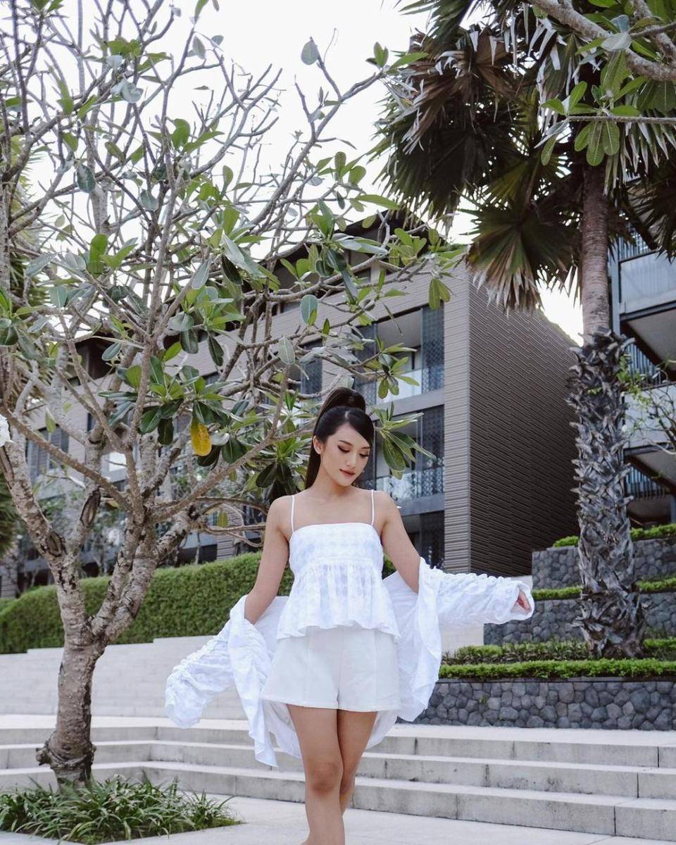 Anissa Aziza (instagram.com/anissaaziza)