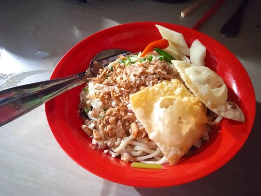 5 Rekomendasi Kuliner Cwie Mi Ayam di Jember
