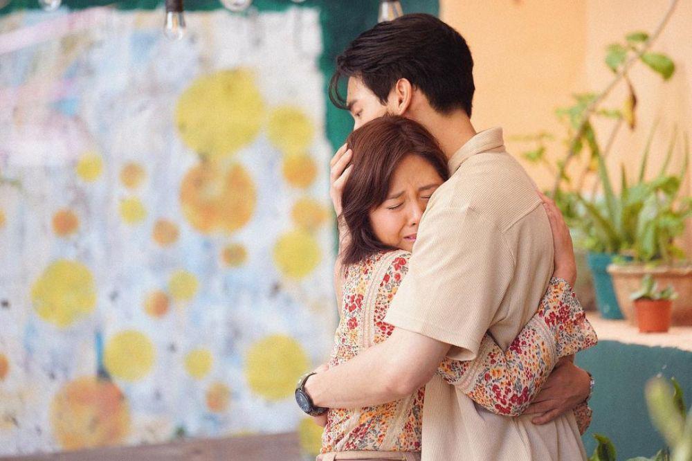 Sinopsis Film Under Parallel Skies, Dibintangi Win Metawin