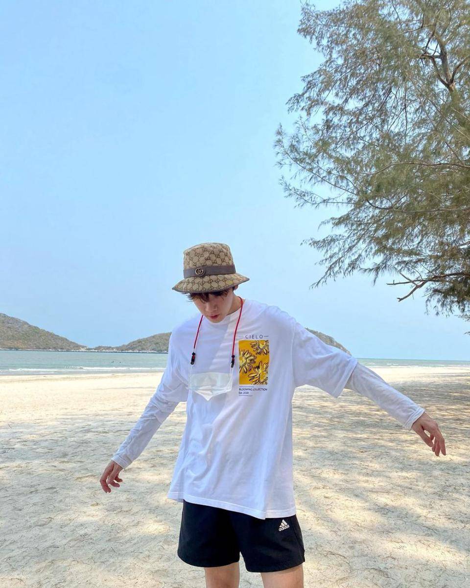 potret outfit traveling ala Jimmy Potiwihok (instagram.com/jimmyyjp)