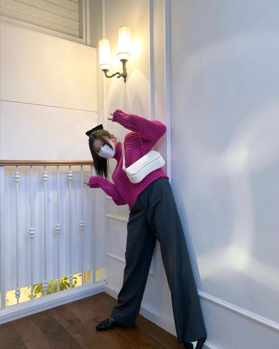 Yoshii Miyu (instagram.com/miyu_yoshii32)