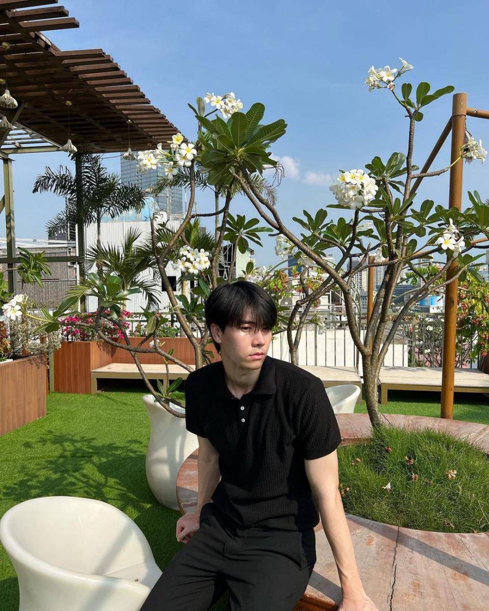 potret outfit kasual ala JJay Patiphan (instagram.com/jjaypf)