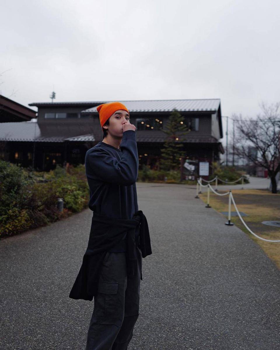potret outfit traveling ala Jimmy Potiwihok (instagram.com/jimmyyjp)