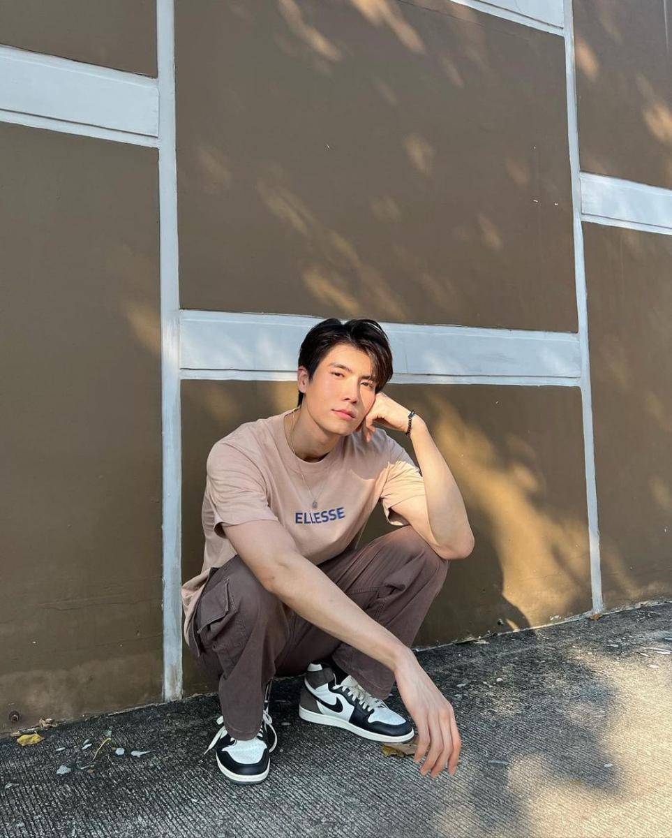 potret outfit kasual ala JJay Patiphan (instagram.com/jjaypf)