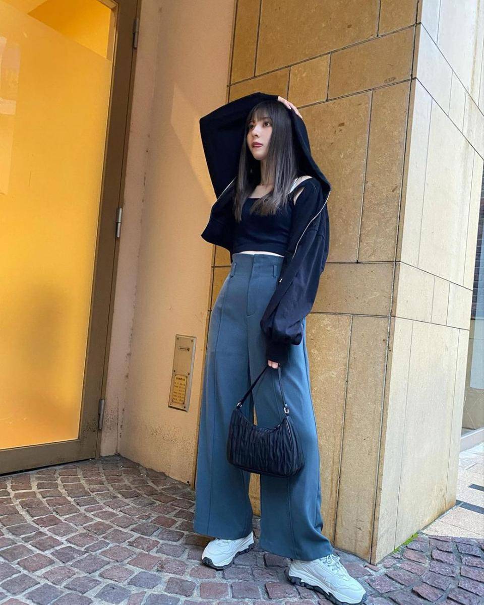 Yoshii Miyu (instagram.com/miyu_yoshii32)