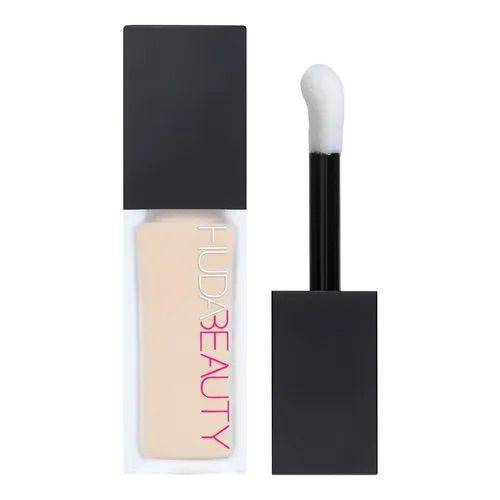 Makeup Huda Beauty. (sephora.co.id)