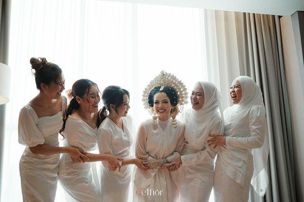 Daftar Bridesmaid di Pernikahan Putri DA, Pedangdut Semua Lho!