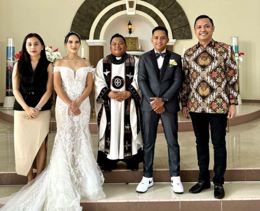 Sempat Tertunda, Akhirnya Bharada E Nikahi Ling Ling