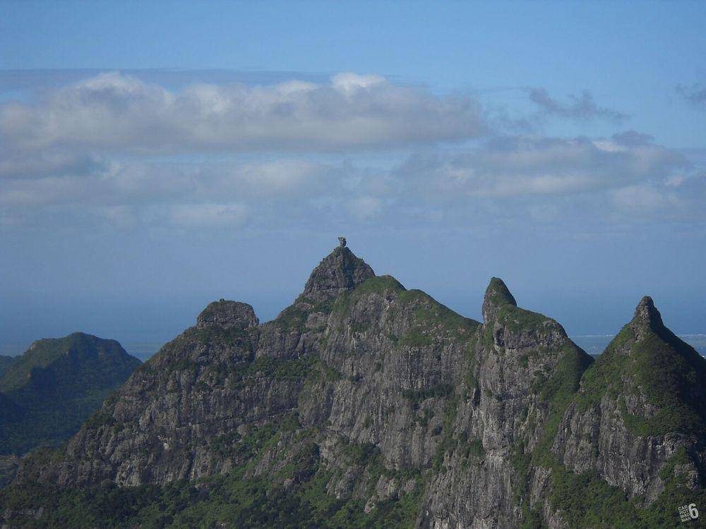 Moka, Mauritus (commons.wikimedia.org/carrotmadman6)