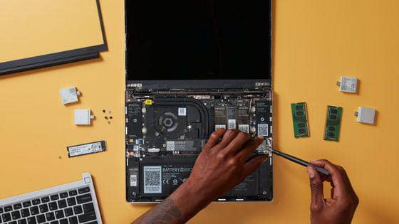 Ilustrasi membersikan laptop (id.pinterest.com/GIGAZINE(ギガジン))