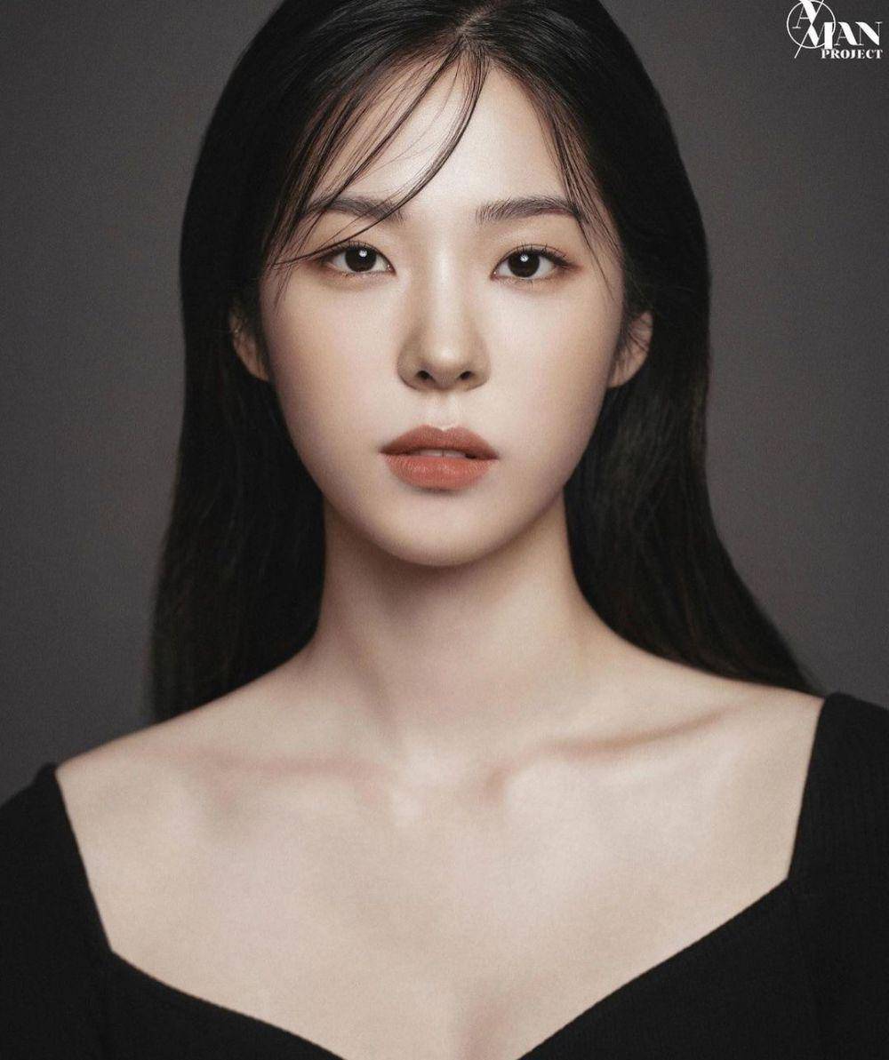 Seo Eun Soo (instagram.com/jj_minii)