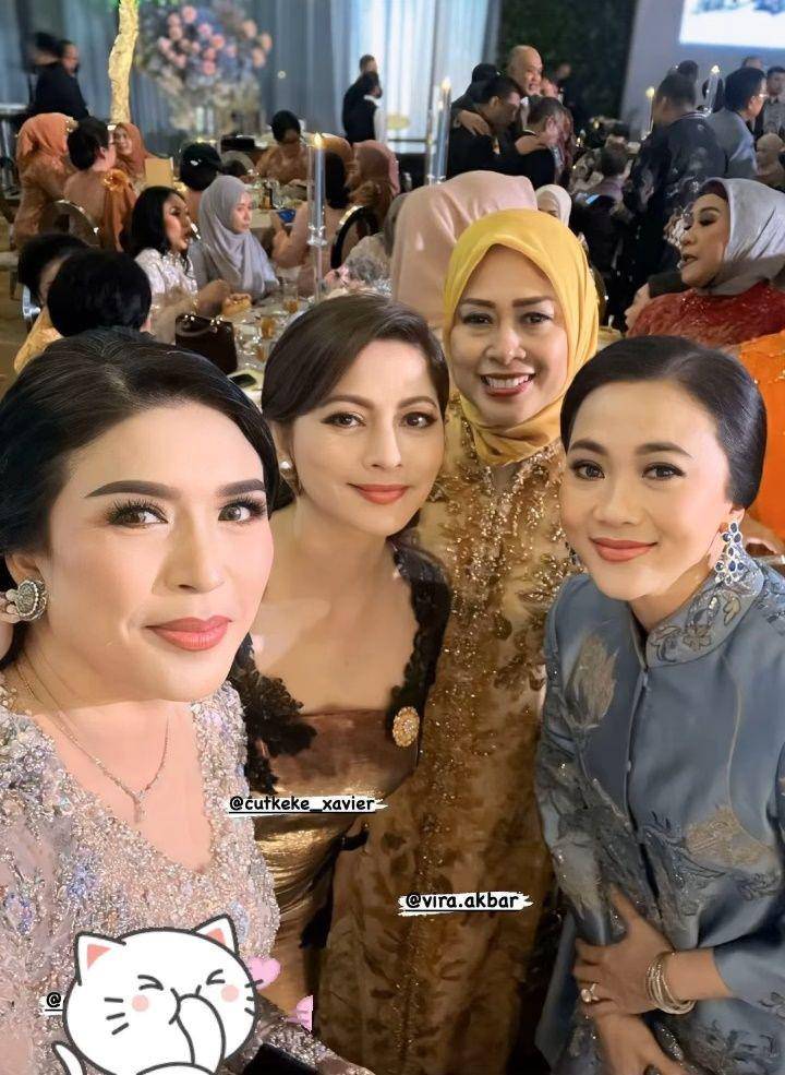 potret artis di resepsi anak kelima Bambang Soesatyo (instagram.com/dewibamsoet)