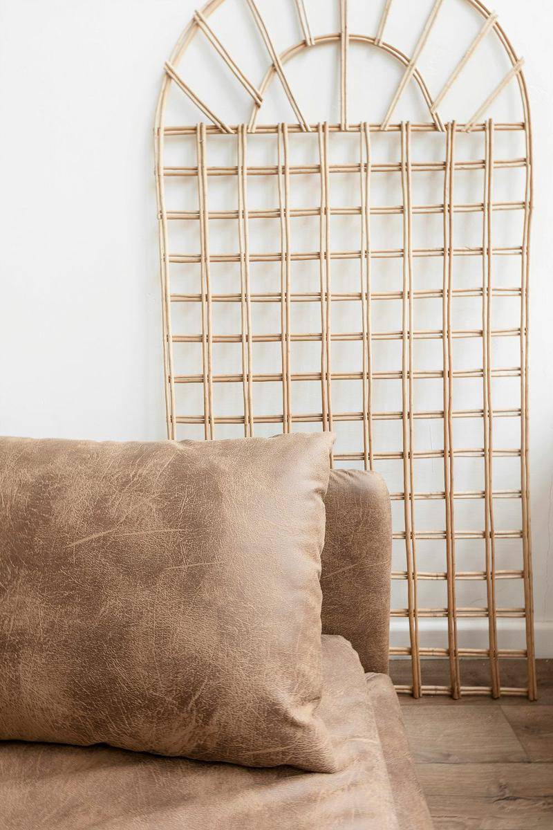 ide furnitur rotan (unsplash.com/katsiajazwinska)