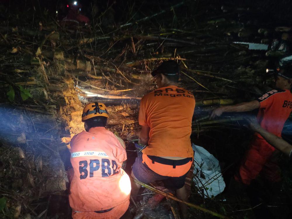 Berteduh, 2 Petani di Magetan Tertimbun Rumpun Bambu 1 Tewas
