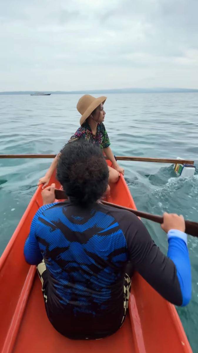 potret Indah Permatasari berpenampilan sederhana di kampung halaman Arie Kriting (instagram.com/indahpermatas)