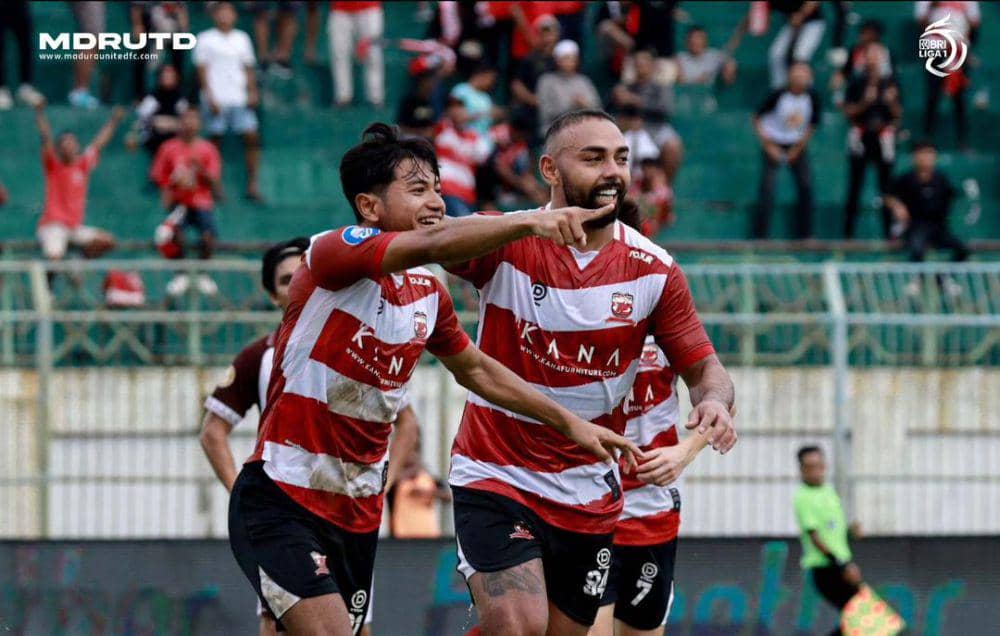 Madura United dalam laga menghadapi PSM Makassar pada pekan ke-32 Liga 1 2023/2024. (instagram.com/maduraunited.fc)