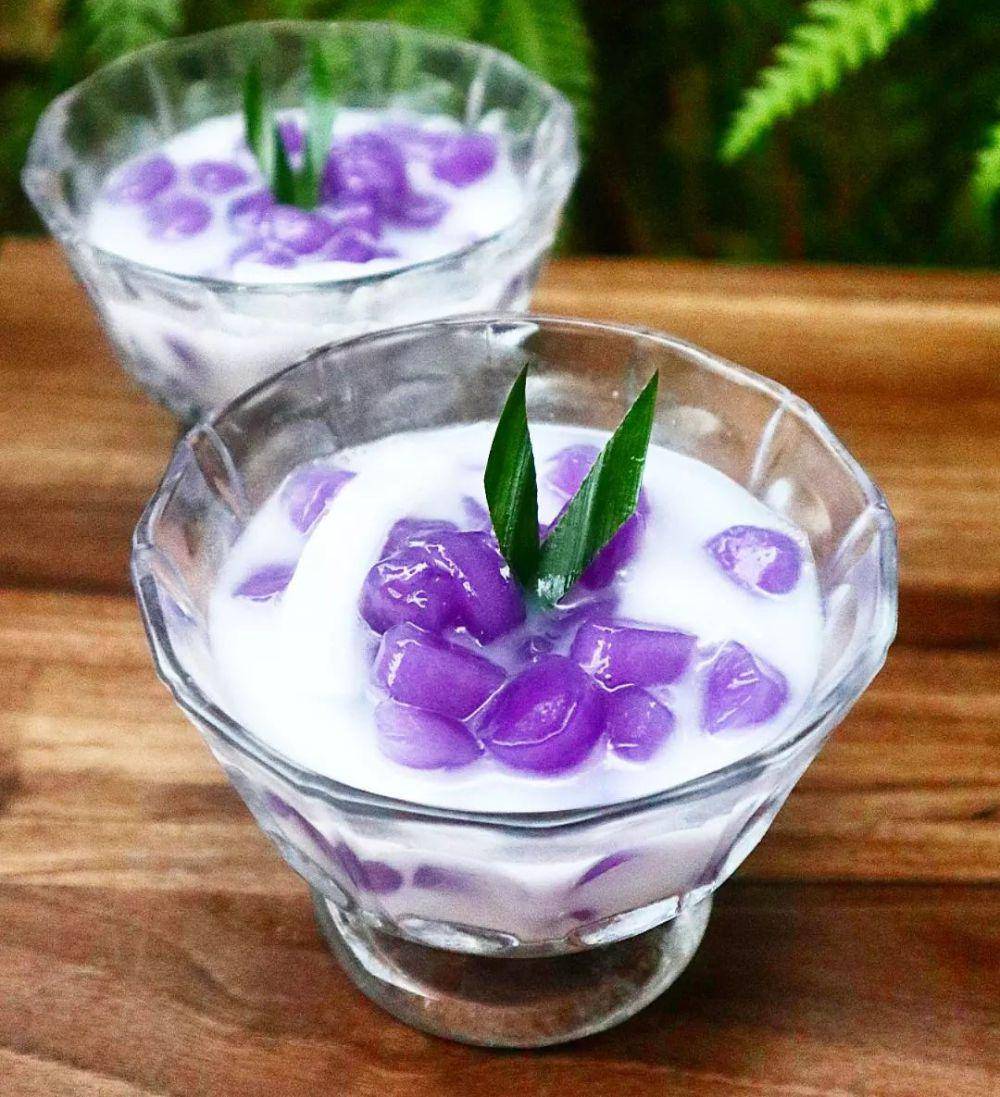 bua loy dessert ala Thailand (instagram.com/regunancha)