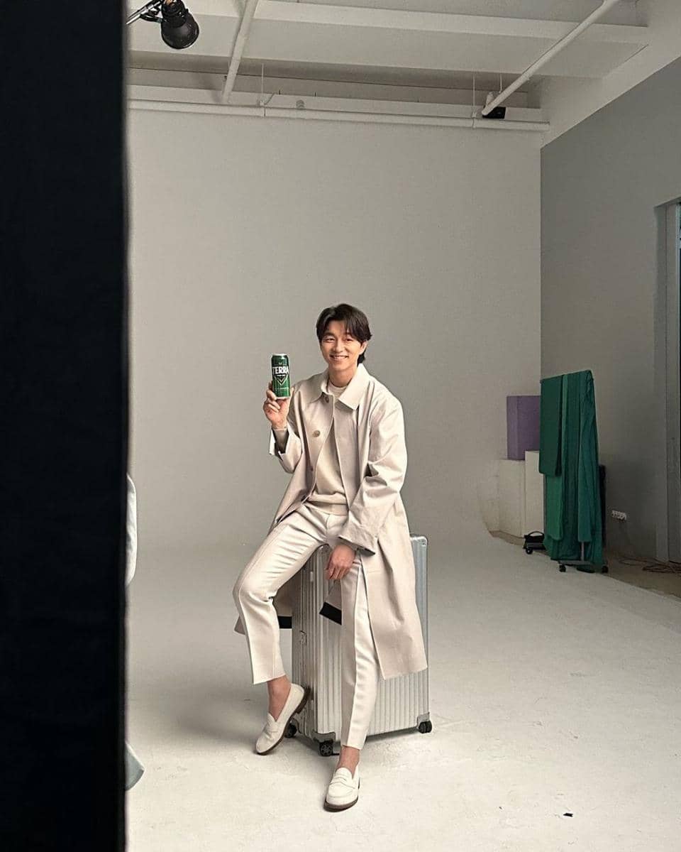 outfit semi formal ala Gong Yoo (instagram.com/management_soop)