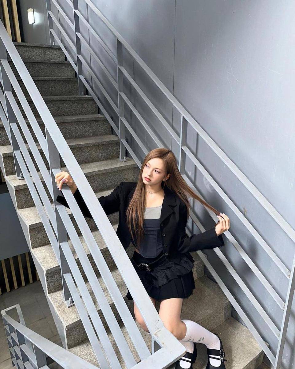 Baby Monster member (instagram.com/babymonster.page)