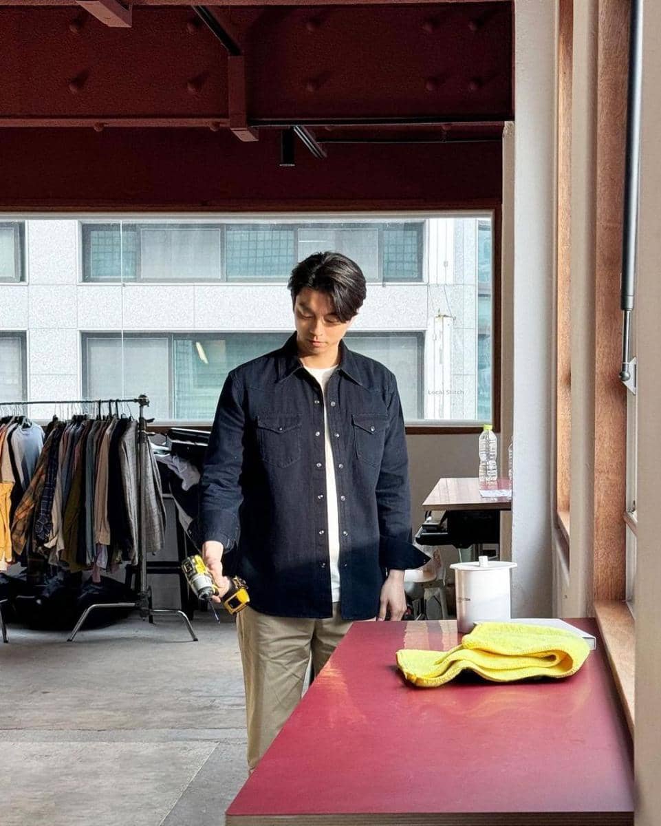 outfit semi formal ala Gong Yoo (instagram.com/gongyoo_official)