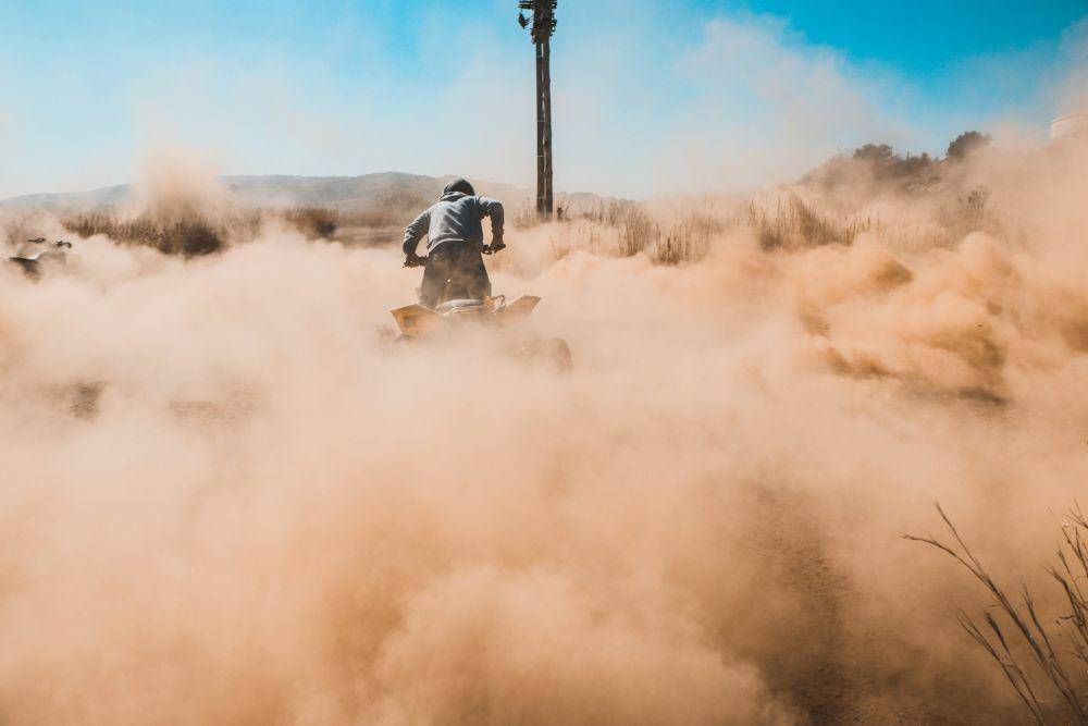 ilustrasi debu (unsplash.com/Devon Janse van Rensburg)