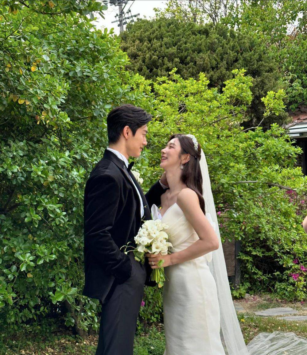 Lee Joo Bin dan Kwak Dong Yeon (instagram.com/hellobeen)