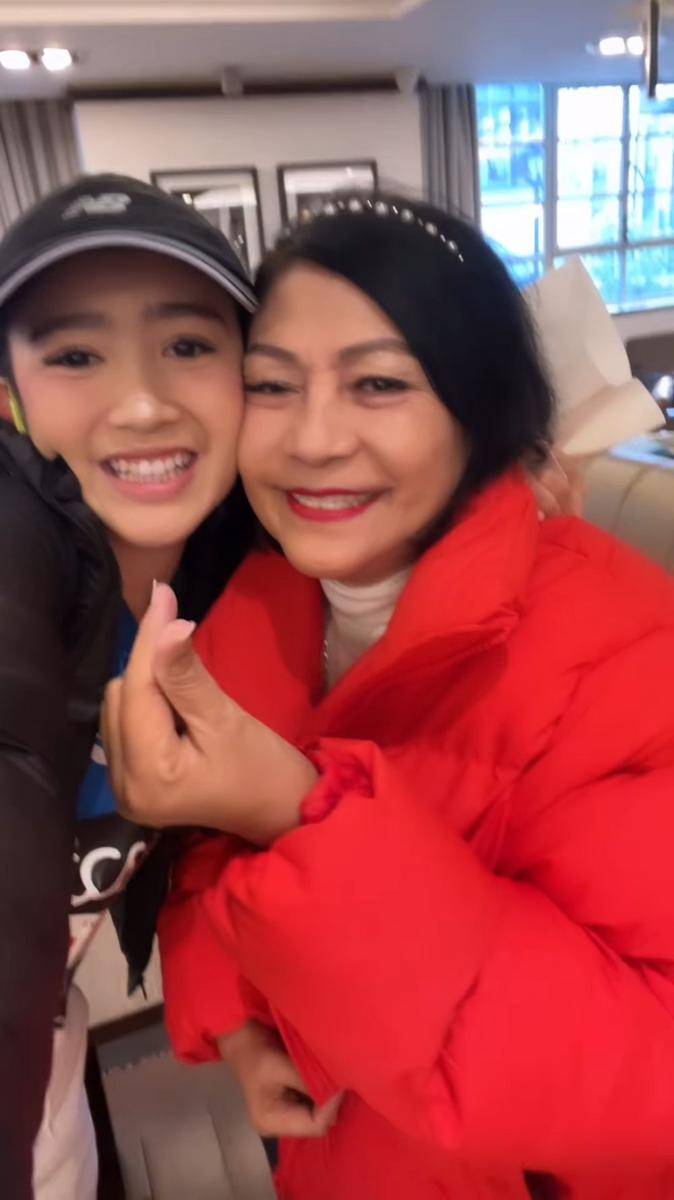 potret artis Indonesia ikut London Marathon (instagram.com/febbyrastanty)