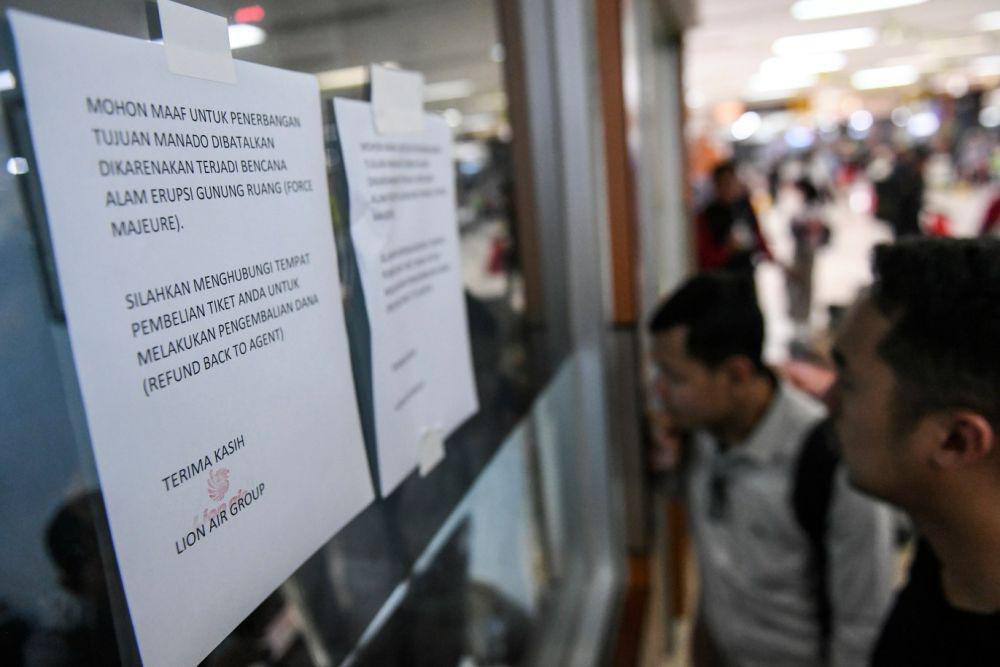 Bandara Sam Ratulangi Ditutup Sementara Imbas Erupsi Gunung Ruang