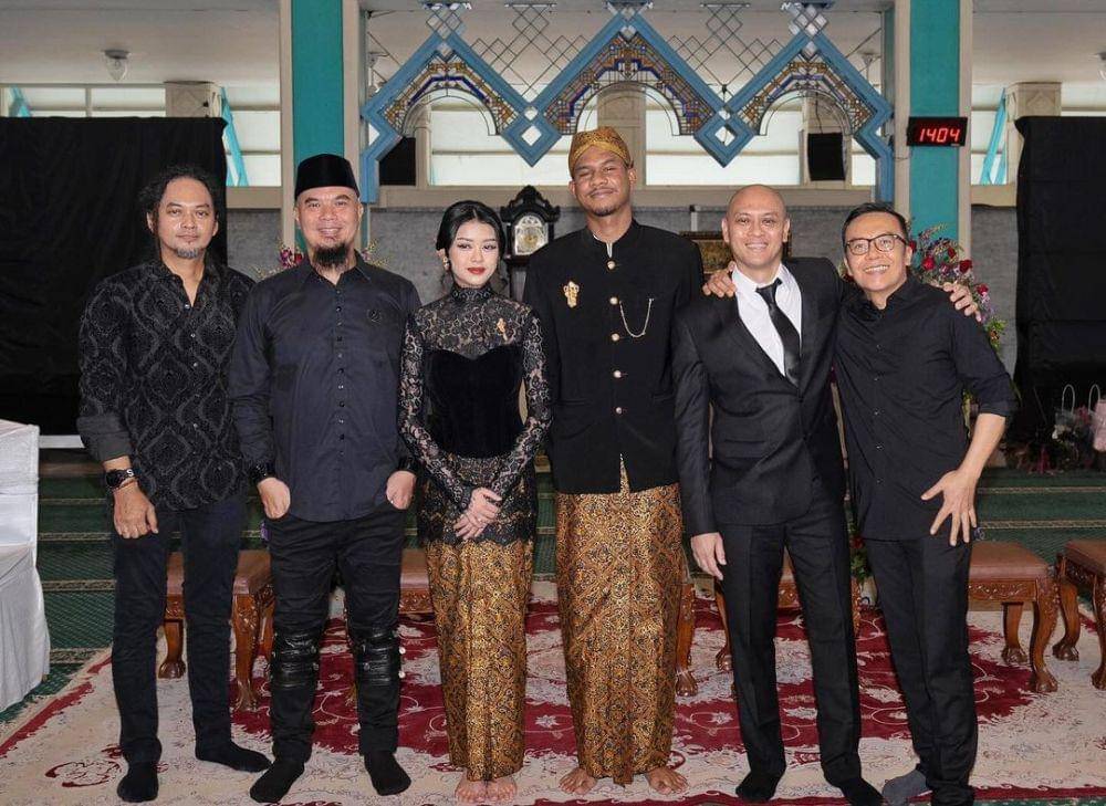 Busana dan makeup pernikahan Yasmeen (instagram.com/ari_lasso)