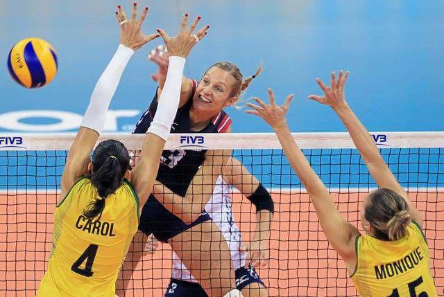 Christa Harmotto Dietzen, salah satu atlet voli putri tertinggi di dunia (triblive.com)