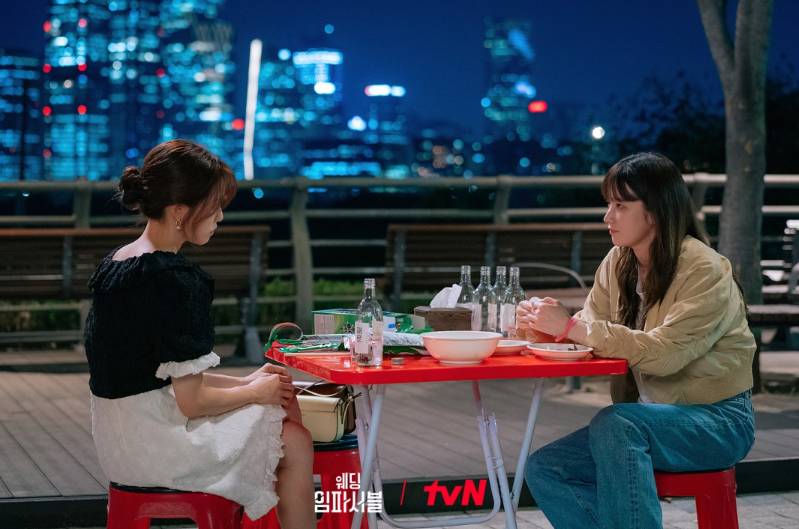 Jeon Jong Seo dan Bae Yoon Kyung di drama Wedding Impossible (Dok. tvN/Wedding Impossible)