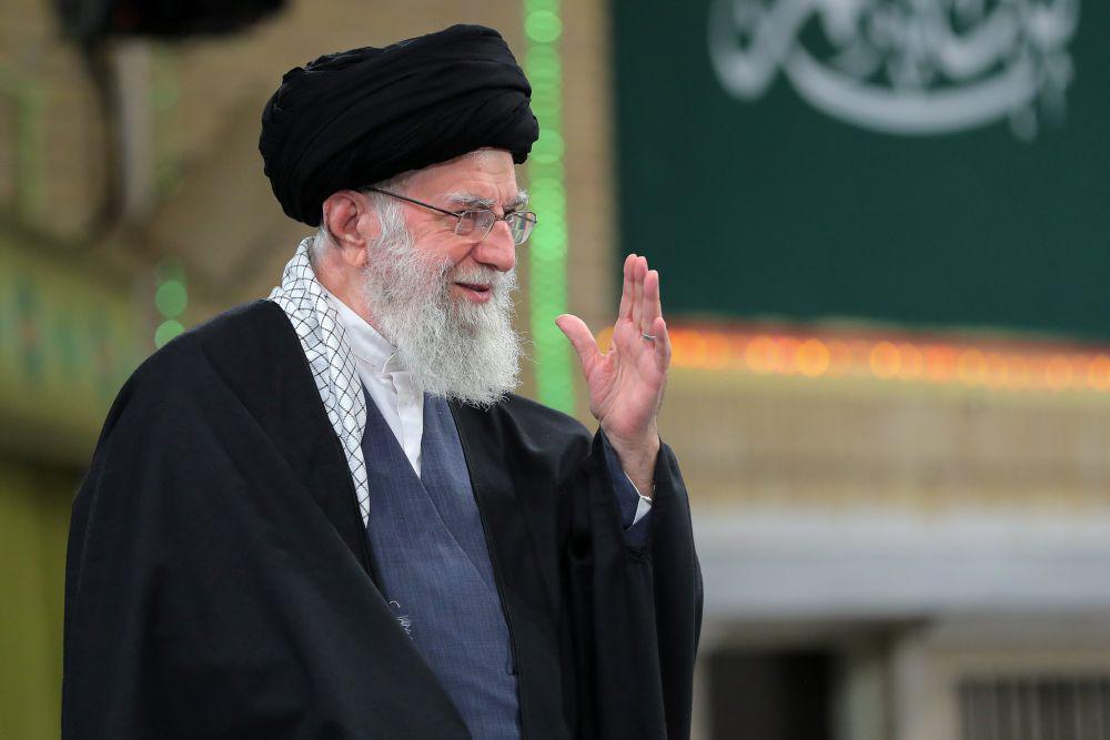 Israel Ingin Bunuh Pemimpin Tertinggi Iran, Trump: Jangan!