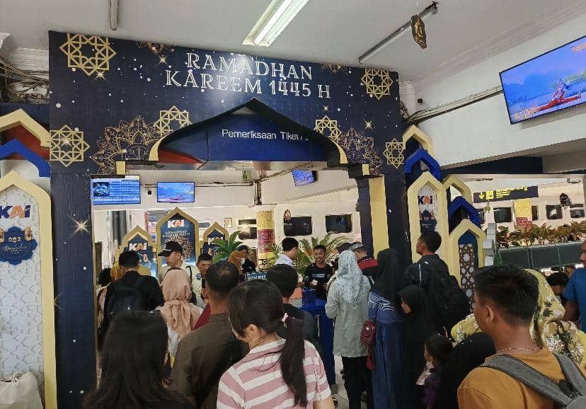 187.584 Penumpang di Sumut Naik Kereta Api Selama Lebaran