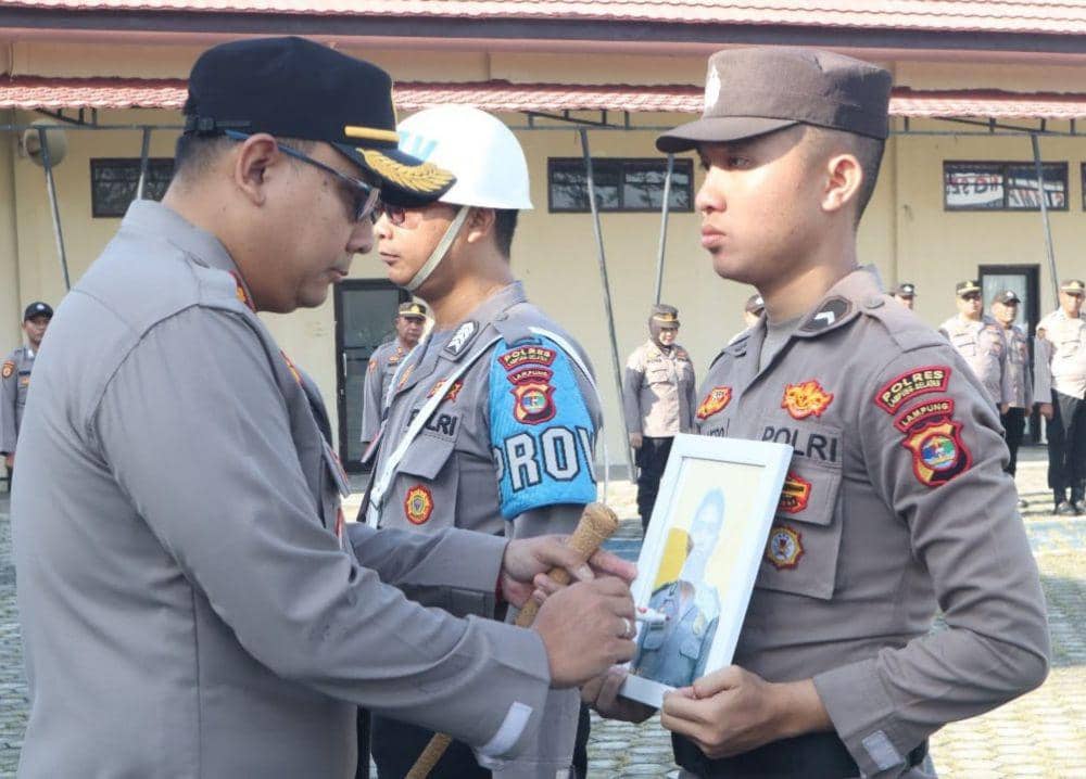 Nyambi Jual Narkoba, Bintara Polres Lampung Selatan Dipecat!