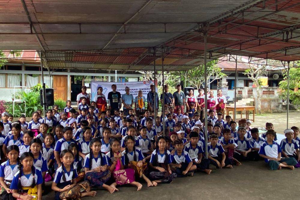 Edukasi lingkungan di SDN 4 Munduk, Kecamatan Banjar, Kabupaten Buleleng (Dok.IDN Times/istimewa)
