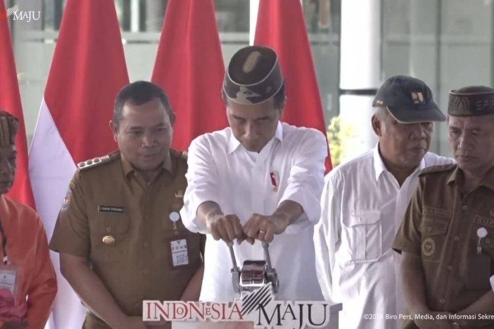 Presiden Jokowi meresmikan Bandara Panua Pohuwato di Kabupaten Pohuwato, Provinsi Gorontalo. (youtube.com/Sekretariat Presiden)