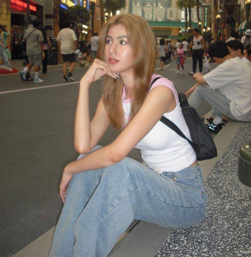 potret Pinkploy Paparwadee (instagram.com/pinkployy_)