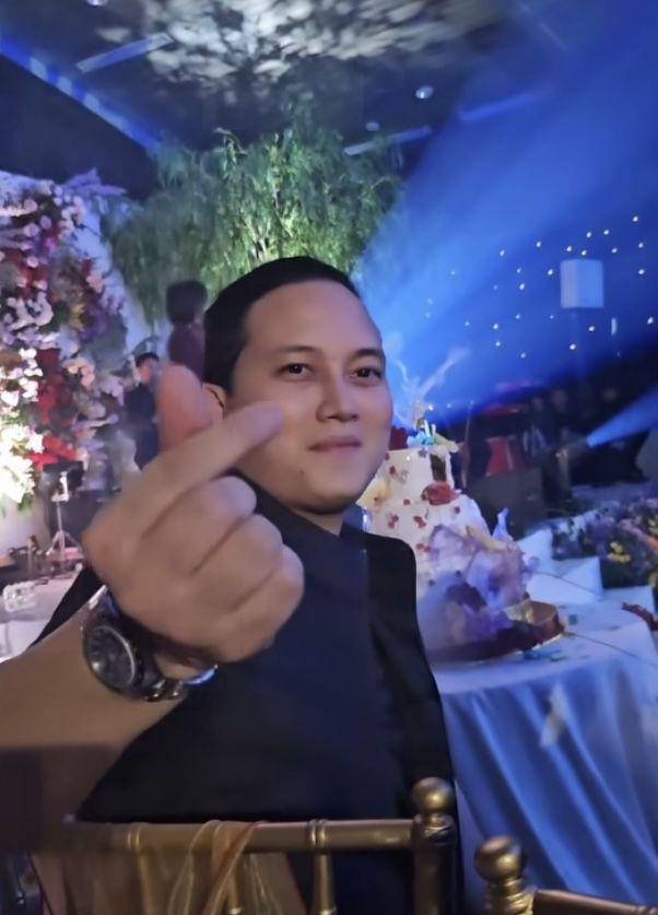 potret ulang tahun ke-59 ibu Rizky Irmansyah (Instagram.com/rimabasri)