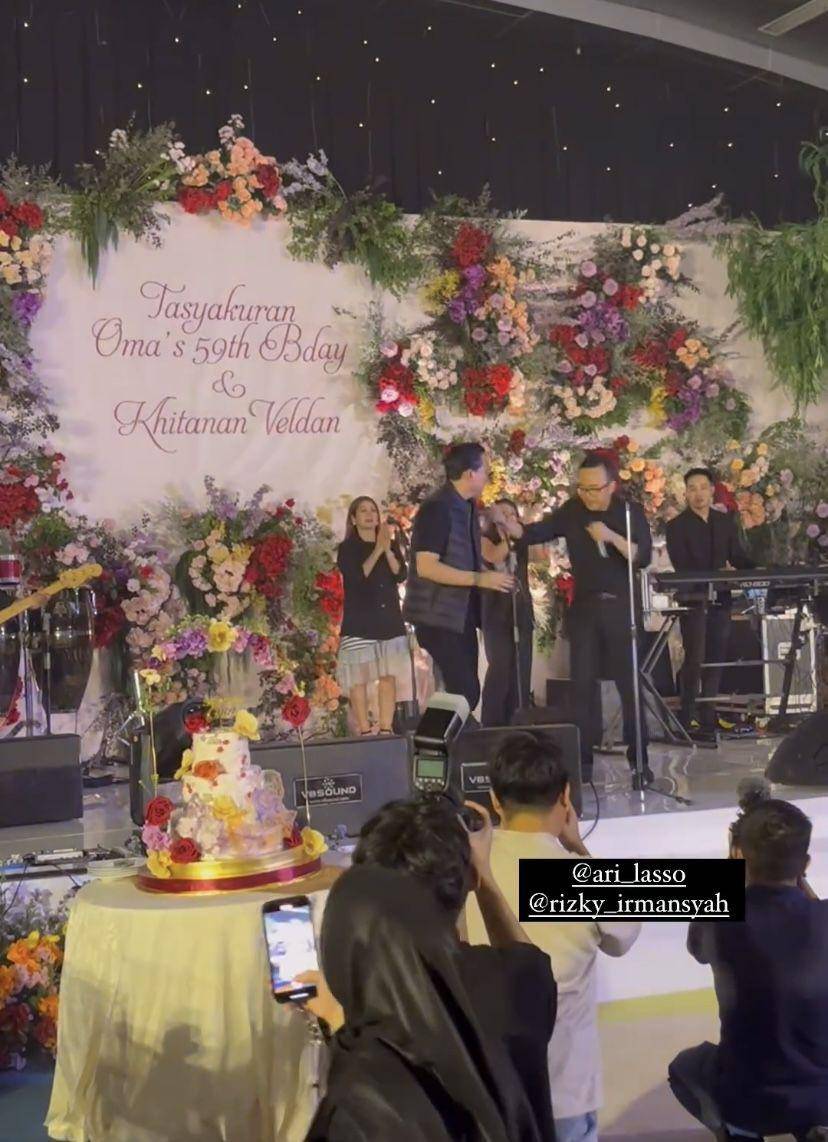 potret ulang tahun ke-59 ibu Rizky Irmansyah (Instagram.com/risti_emf)