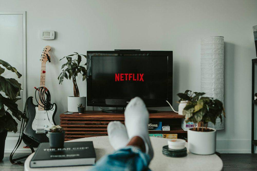 ilustrasi berlangganan video streaming (unsplash.com/Mollie Sivaram)