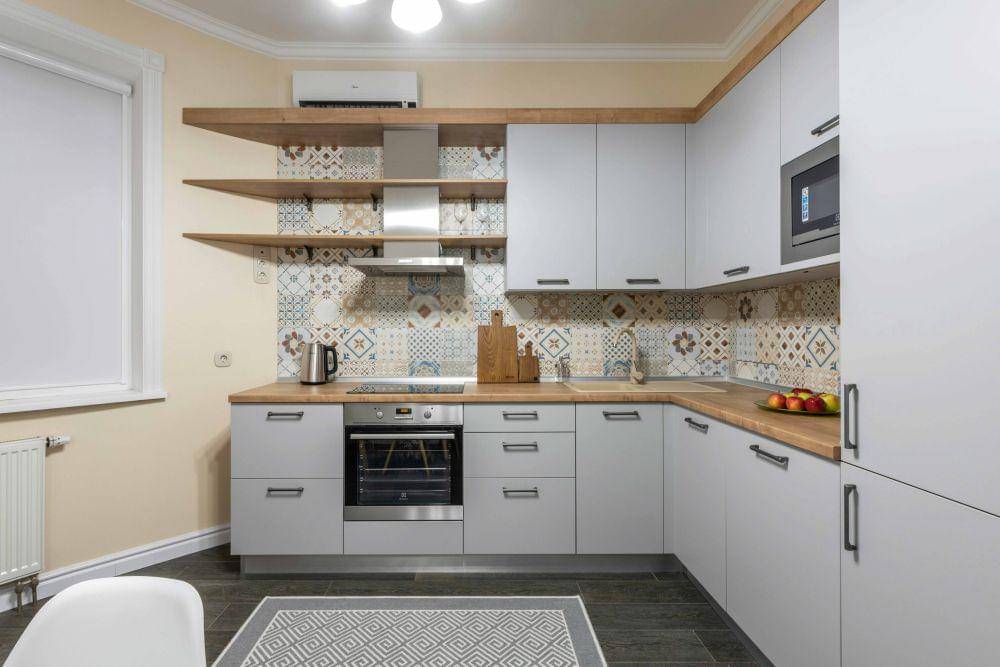 Ilustrasi menyimpan oven listrik di tempat kering (Pexels.com/Max Vakhtbovycn)